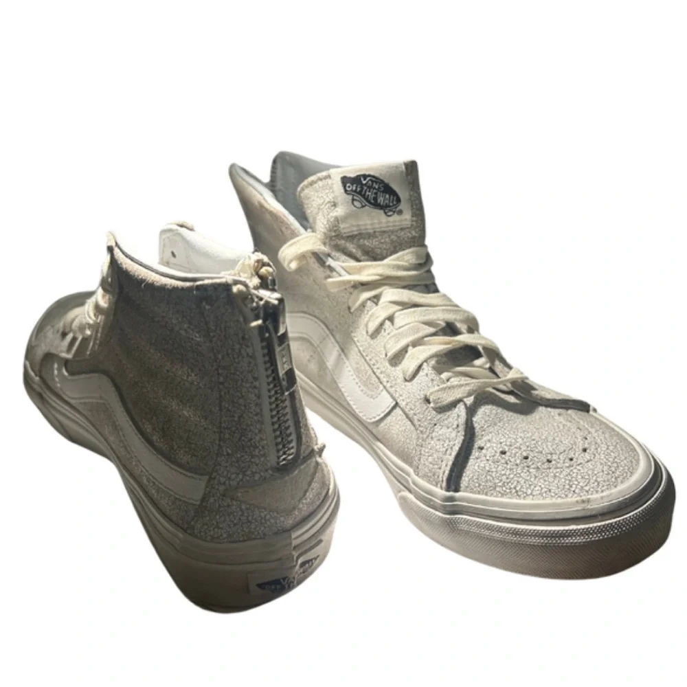 Limited Edition Vans White SK8-Hi Slim Leather Zip High-Top Sneakers | Women’s 6